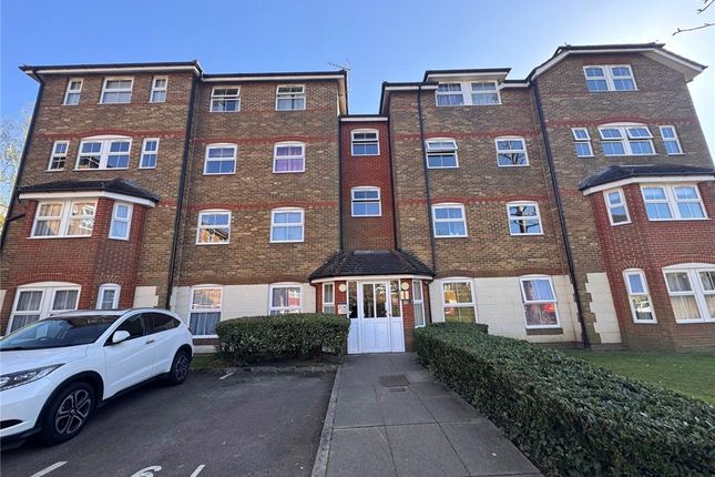 Wingate Court, Aldershot, Hampshire... 2 bed apartment for sale