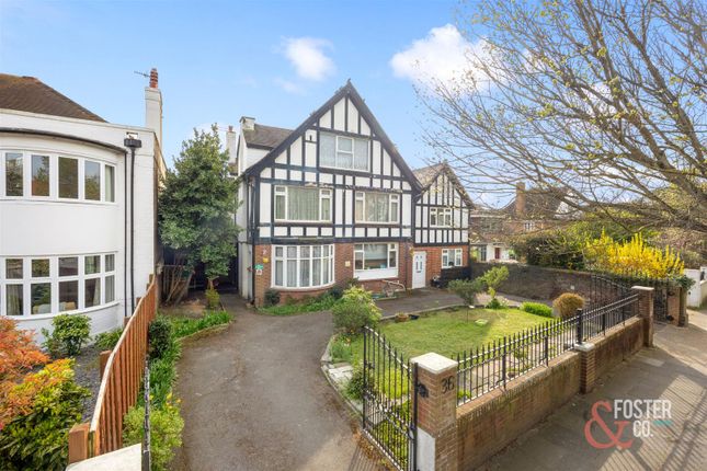 15 bedroom link detached house for sale