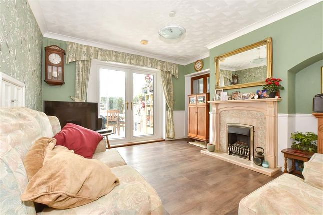 4 bed detached house