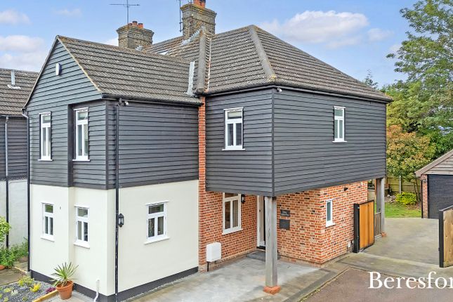 3 bedroom end of terrace house for sale