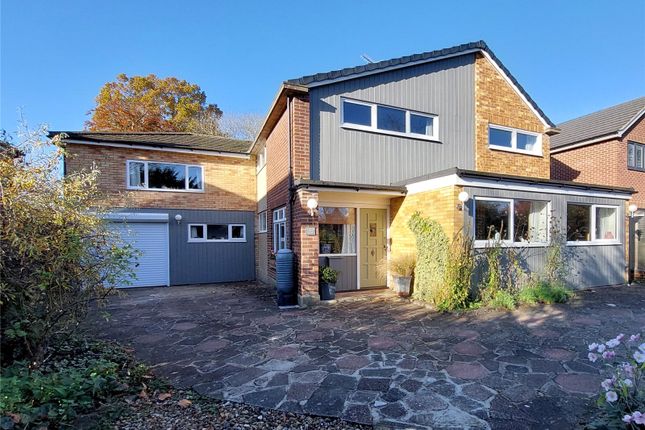 5 bed detached house