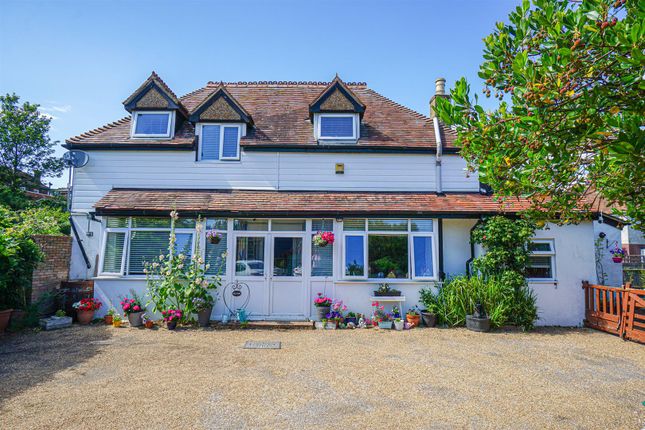 2 bedroom detached house for sale