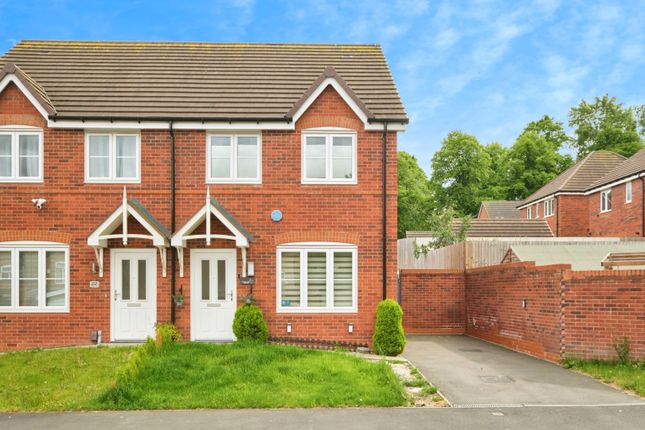 3 bedroom semi-detached house for sale