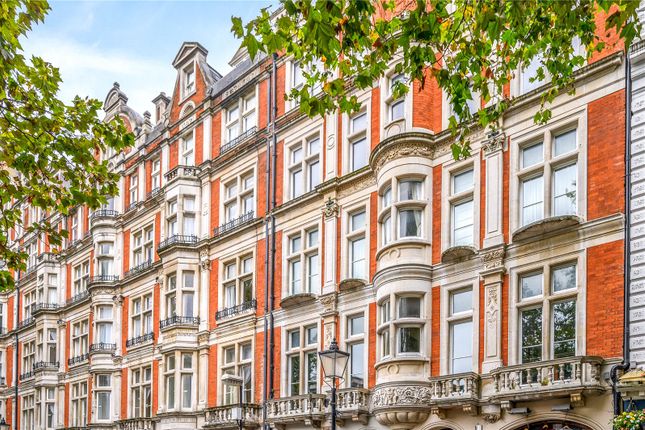 Great Russell Street, London, WC1B 3 bed penthouse for sale