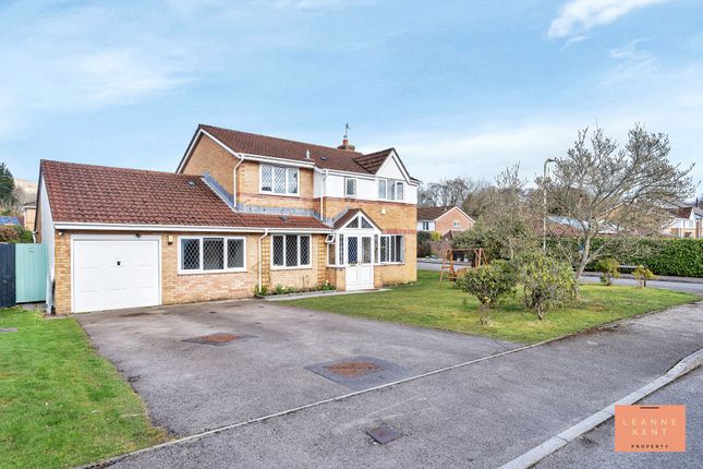 4 bed detached house
