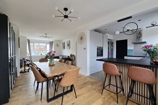 3 bed semi-detached house