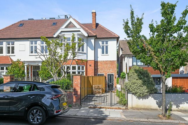 Woodfield Road, Ealing 2 bed flat for sale