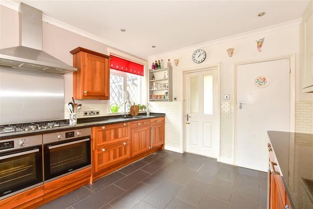 Noke Common, Newport, Isle of Wight 5 bed detached house for sale