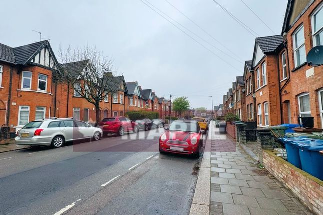 Rosslyn Crescent, Harrow HA1 2 bed maisonette for sale