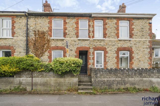 Okus Road, Swindon, SN1 2 bed terraced house for sale