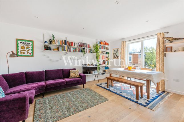 Apple Tree Road, London, N17 2 bed apartment for sale
