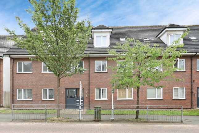 2 bedroom flat for sale