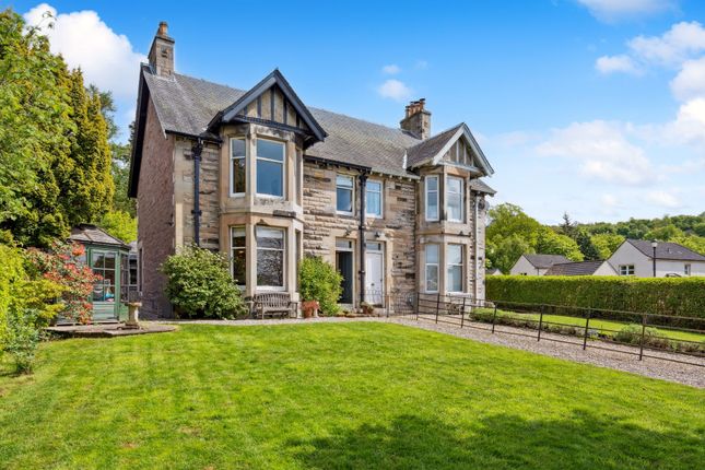 5 bedroom semi-detached house for sale