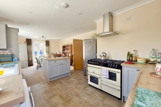 3 bed detached bungalow