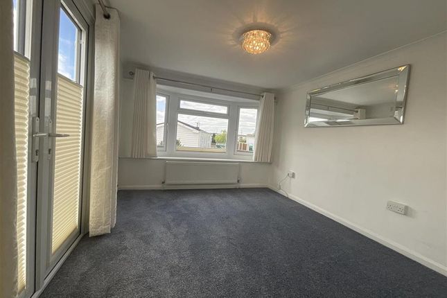 2 bedroom park home for sale
