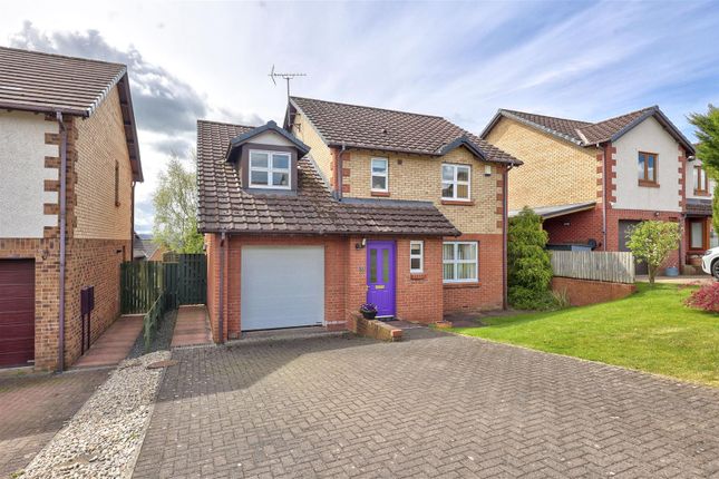 4 bed detached house