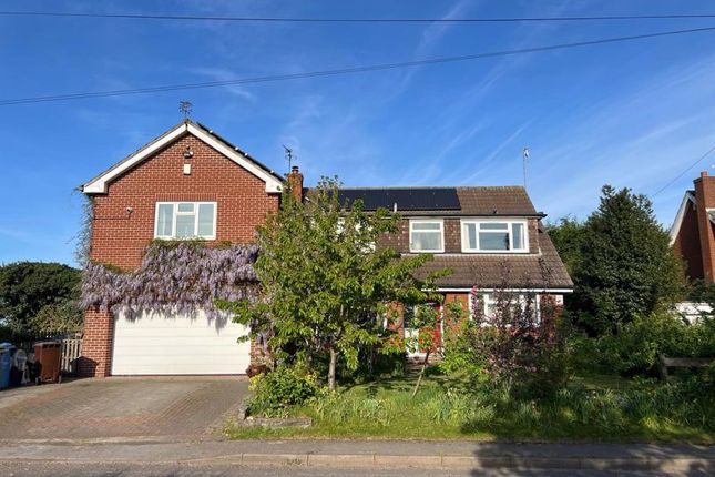 6 bedroom detached house for sale