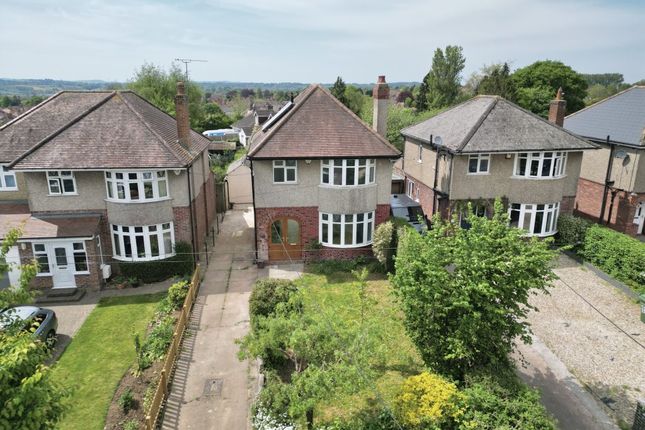 3 bed detached house