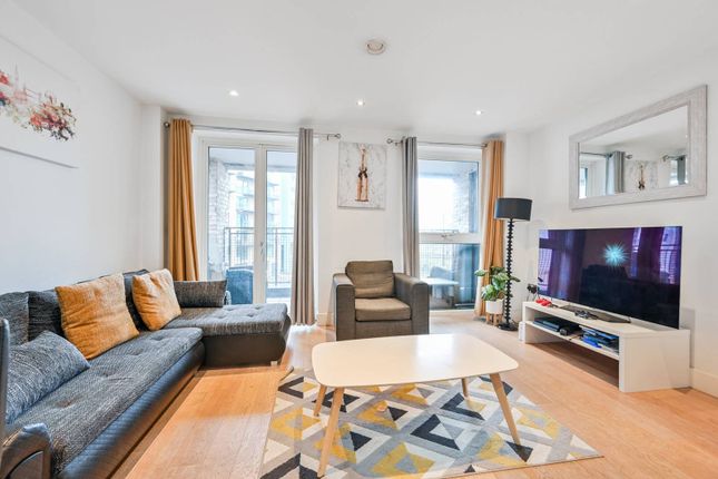 Deptford Bridge, Deptford, London, SE8 2 bed flat for sale
