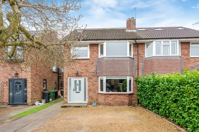 Criss Grove, Chalfont St. Peter... 4 bed semi