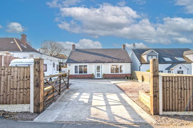 The Hill, Chesterfield S44 2 bed detached bungalow for sale