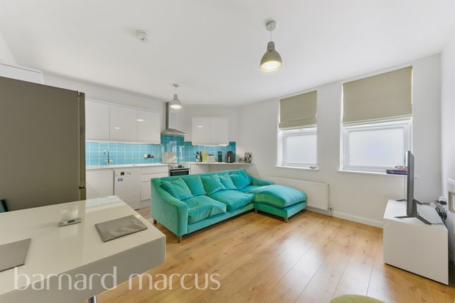 2 bedroom maisonette for sale