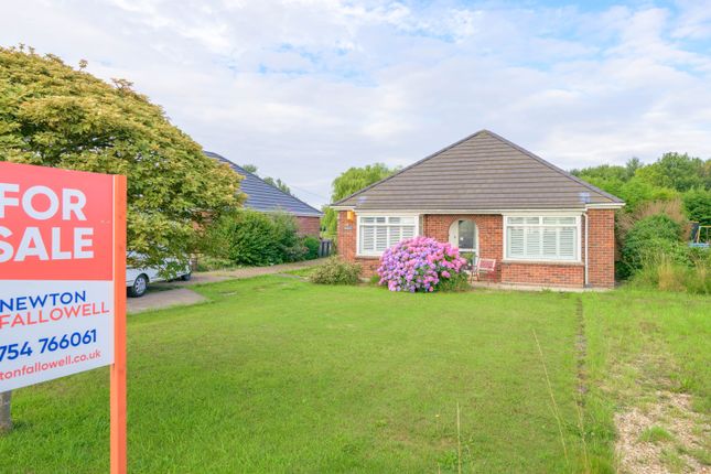 Dovecote Lane, Wainfleet PE24 3 bed detached bungalow for sale