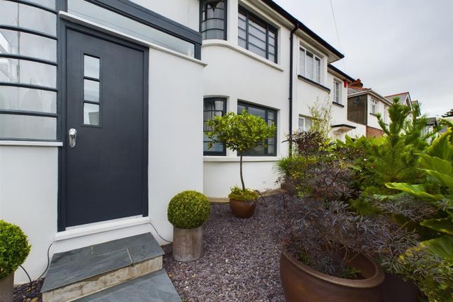 St. Johns Drive, Porthcawl CF36 3 bed semi