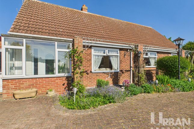 Cherry Cob Sands Estate, Burstwick, Hull 3 bed bungalow for sale