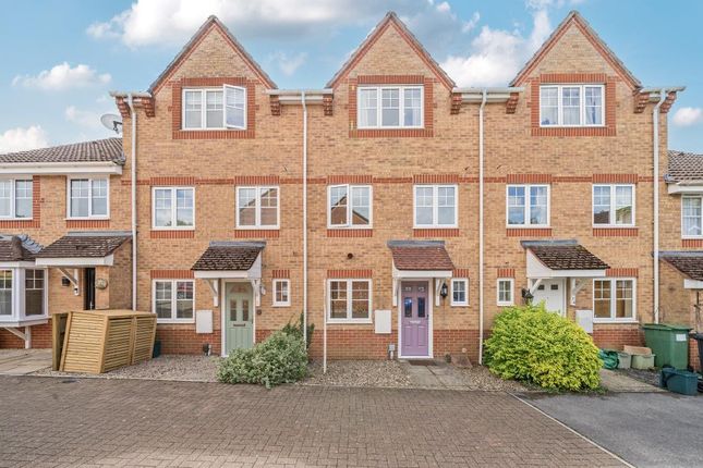 Dunstan Park,  Thatcham,  RG18 3 bed townhouse for sale