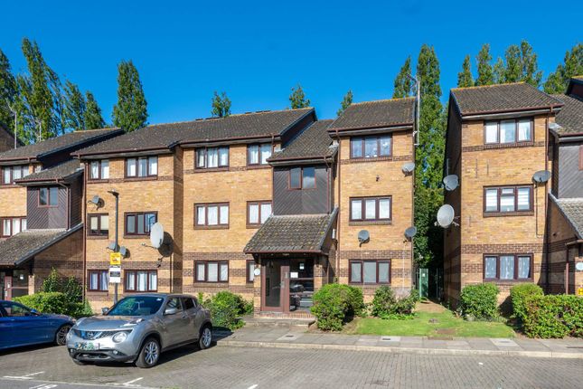 Harp Island Close, Neasden, London, NW10 1 bed flat for sale