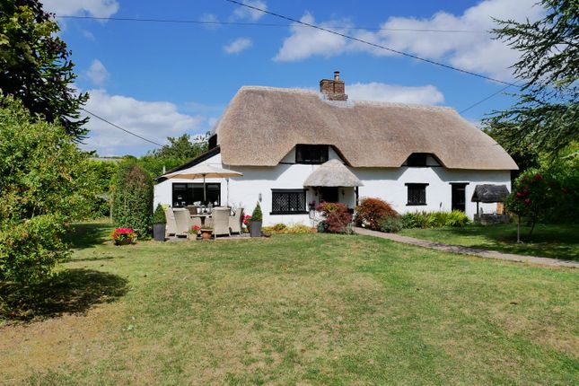 Park Lane, Cherhill 4 bed detached house for sale