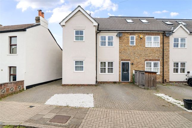 2 bedroom end of terrace house for sale