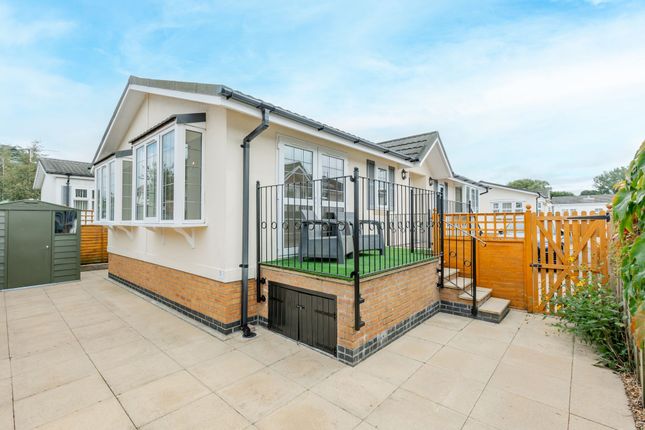 2 bedroom park home for sale
