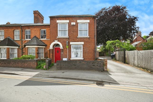 4 bed end terrace house