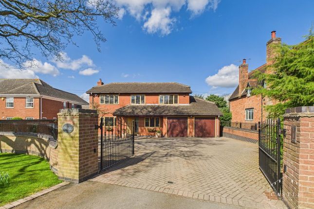 Hinckley Road, Burton Hastings, Nuneaton 4 bed detached house for sale