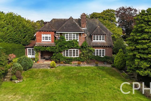 4 bed detached house