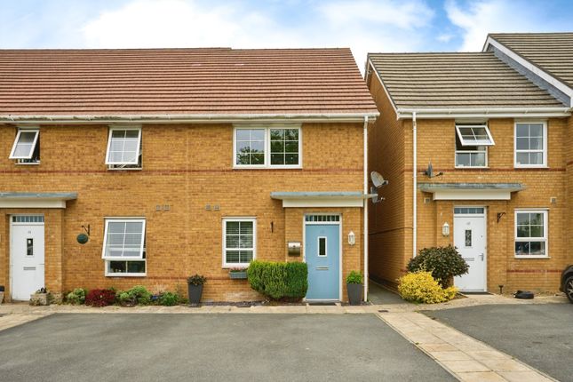 2 bedroom semi-detached house for sale