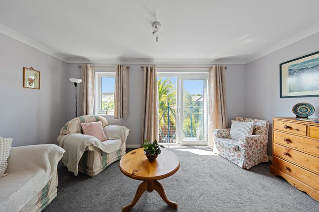 3 bedroom town house for sale