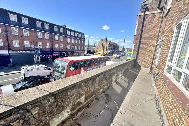 3 bed flat
