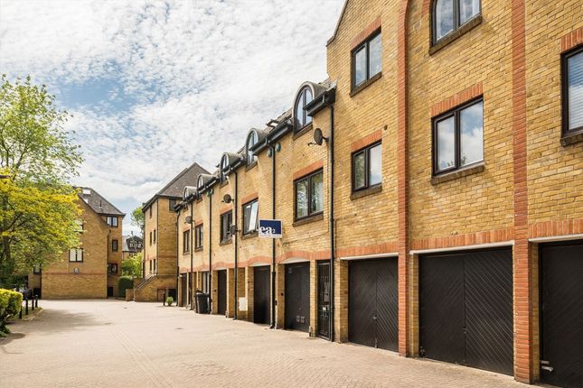 3 bed terraced house