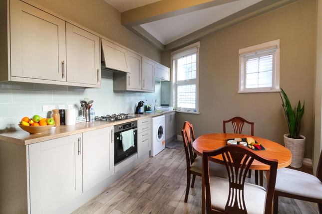 Coombe Road, Croydon 3 bed detached house for sale