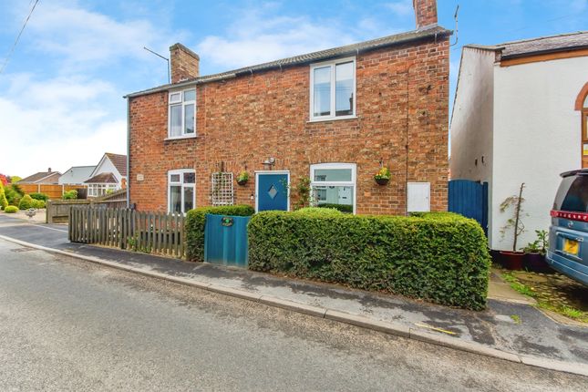 2 bedroom semi-detached house for sale