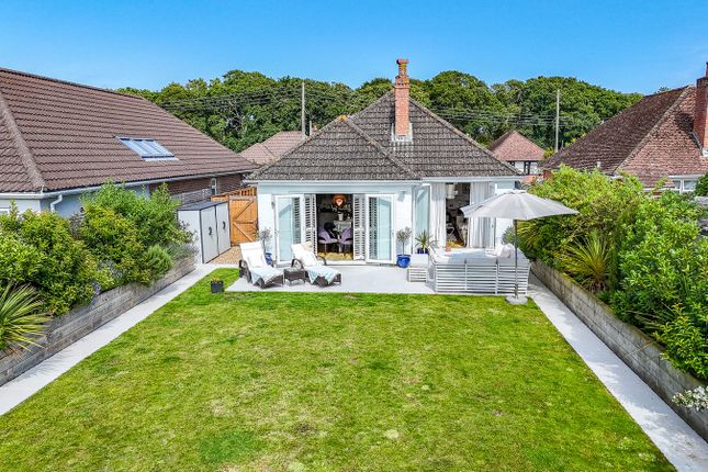 Kennard Road, New Milton, BH25 4 bed chalet for sale