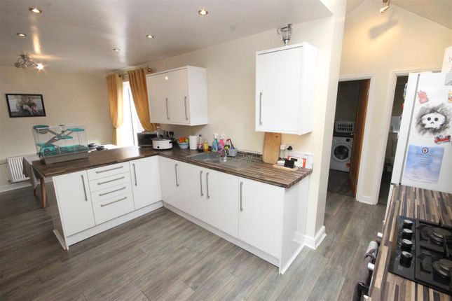 Church Street, Brierley Hill DY5 3 bed semi