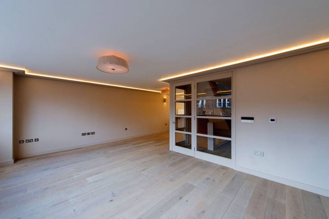 George Street, Marylebone, London, W1U 4 bed flat for sale