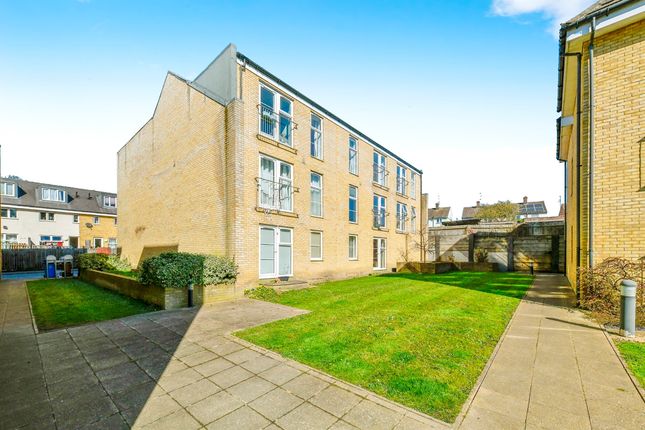 2 bed flat