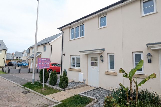 Sword Close, Fremington, EX31 4 bed semi
