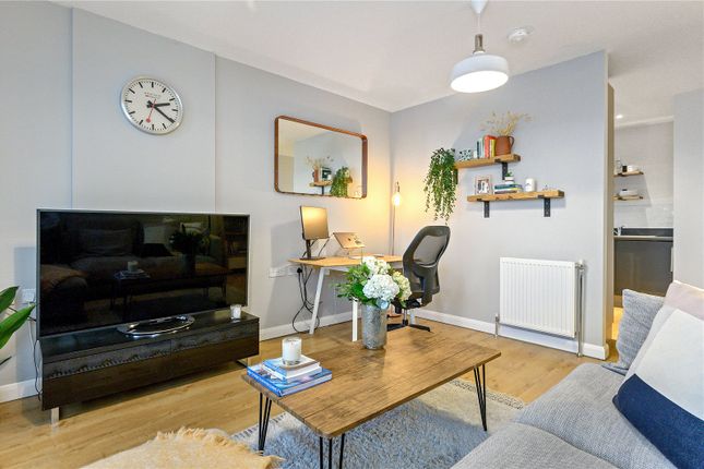Queensland Road, London, N7 1 bed apartment for sale