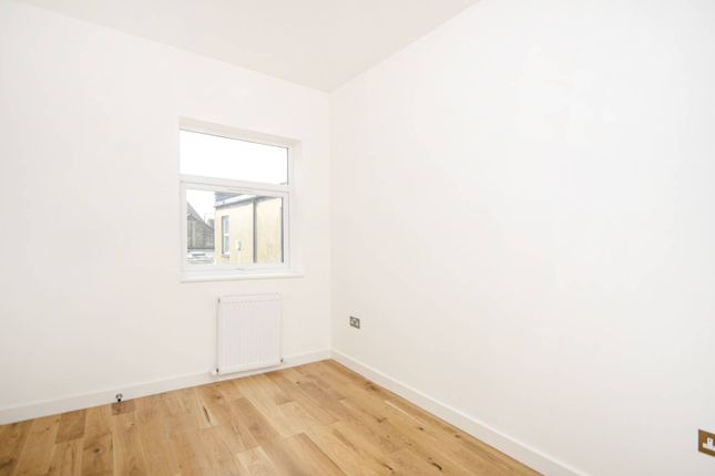 2 bed flat
